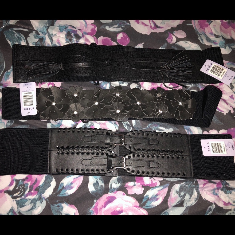 Bundle-4 Torrid size 4 belts